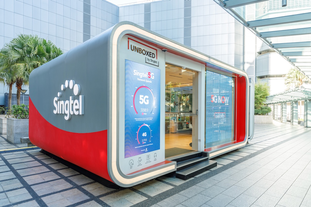 Singtel’s UNBOXED – Outstanding Store Design at World Retail Awards 2020