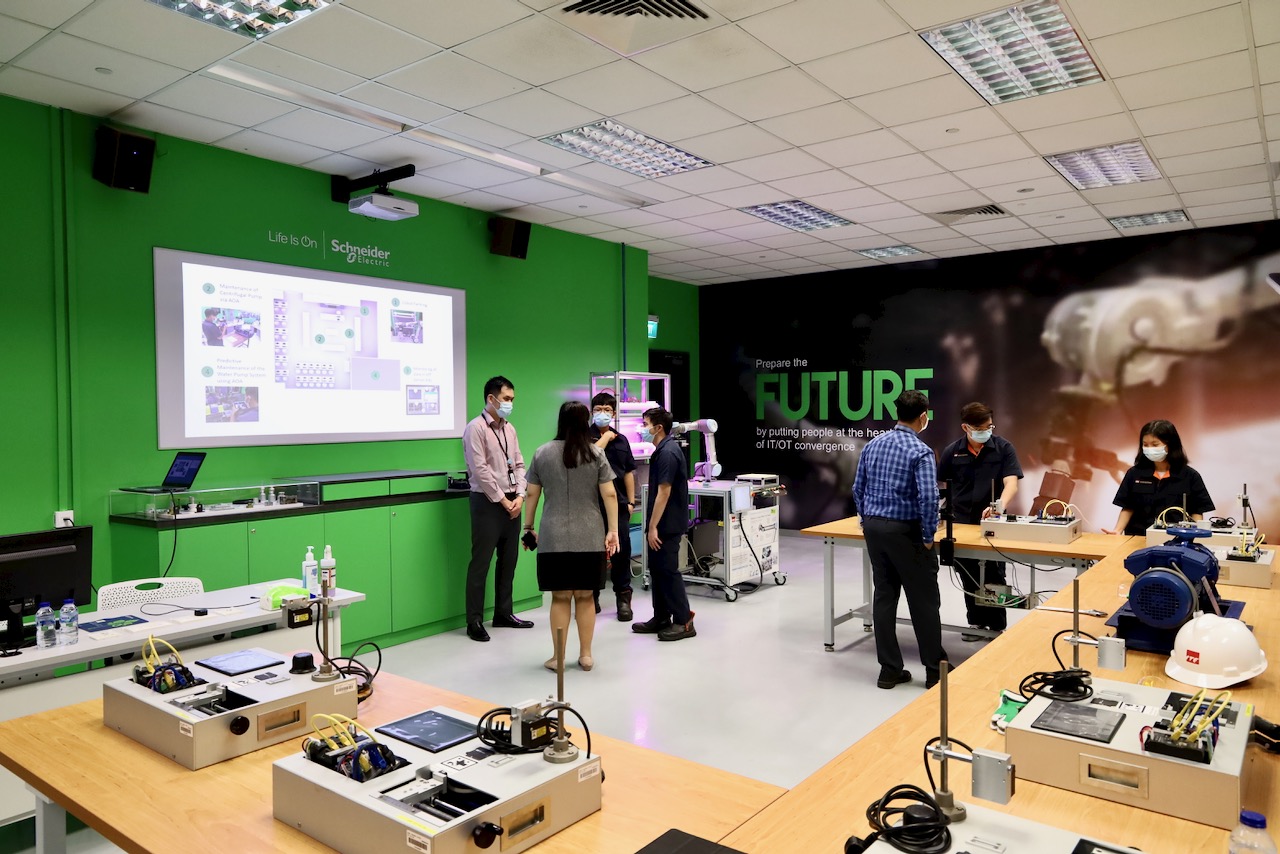 Schneider Electric and the Institute of Technical Education announced opening of Predictive Maintenance Centre