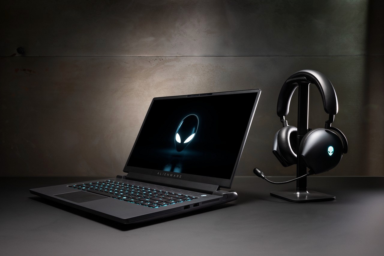 Alienware launched powerful AMD Advantage laptop and 480Hz Display